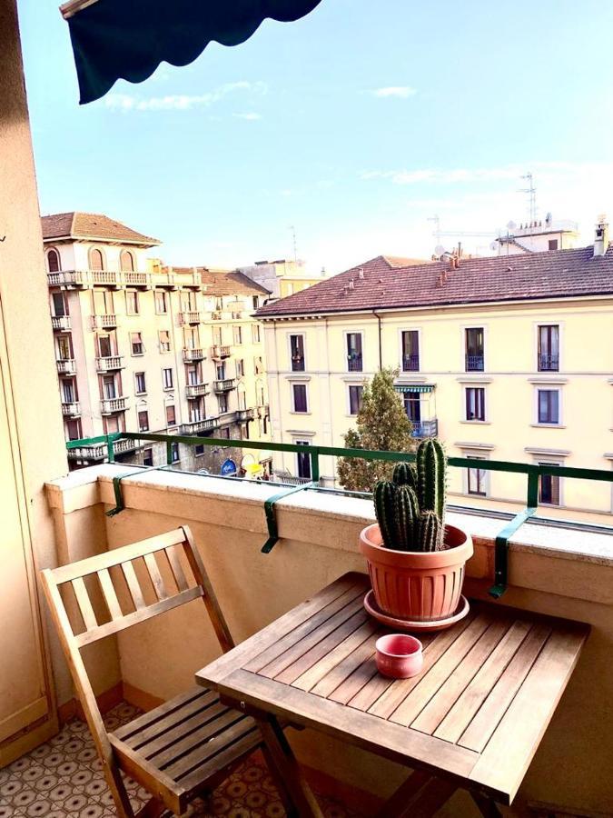 Daniela'S Spazioso Appartamento Ai Navigli Milano Esterno foto