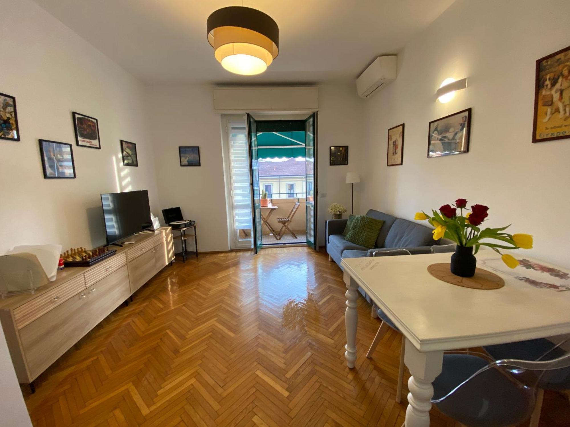 Daniela'S Spazioso Appartamento Ai Navigli Milano Esterno foto